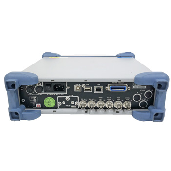 RF/マイクロ波信号発生器 SMB100A